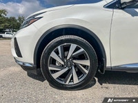 | Blind Spot Warning | Apple Carplay / Android Auto (If Applicable) | Navigation System: Nissanconne... (image 8)