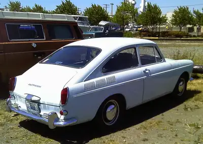 VW TYPE 3 PANELS, DOORS, HEADLIGHTS AND TRIM VERY HARD TO FIND, SOME ARE RUSTED BUT REPAIRABLE NO AF...