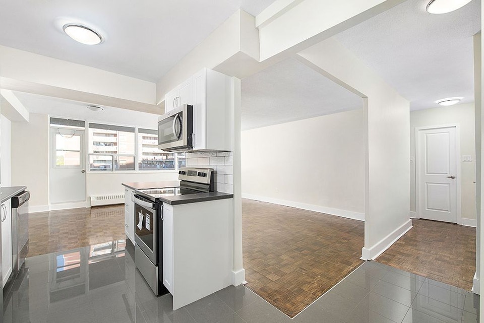 Studio Apartment for Rent - 25 Cougar Court 4