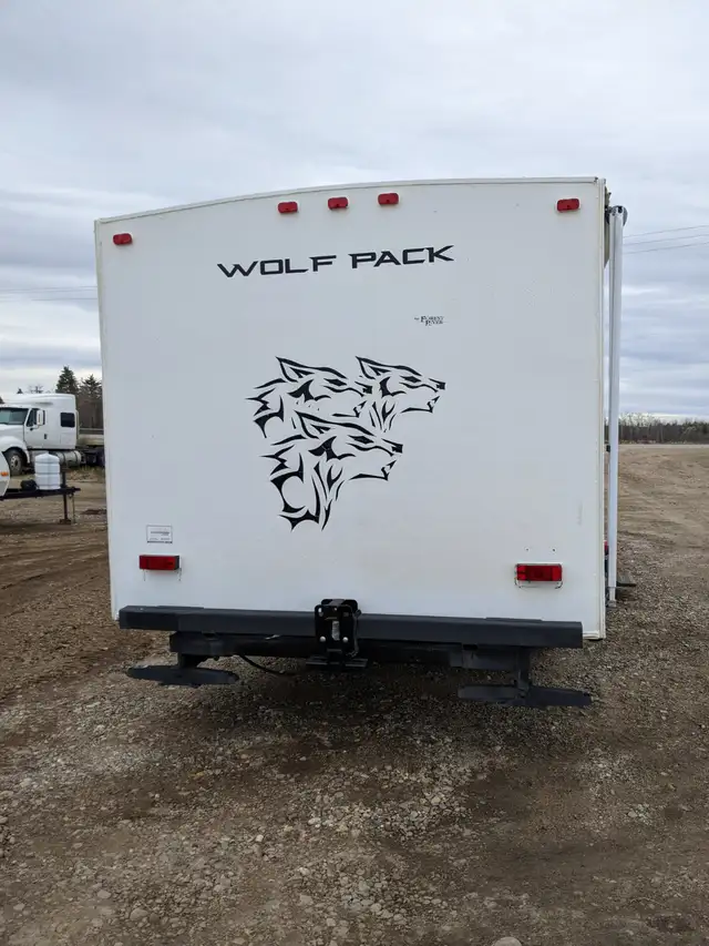 2007 Wolfpack by Cherokee Hunters edition Camper in Travel Trailers & Campers in Prince Albert - Image 12
