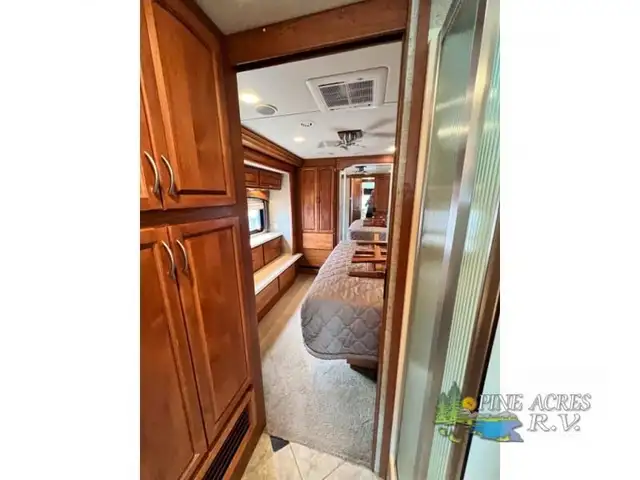 2009 Holiday Rambler Endeavor 41 PDQ 062,221 Miles in RVs & Motorhomes in Moncton - Image 54