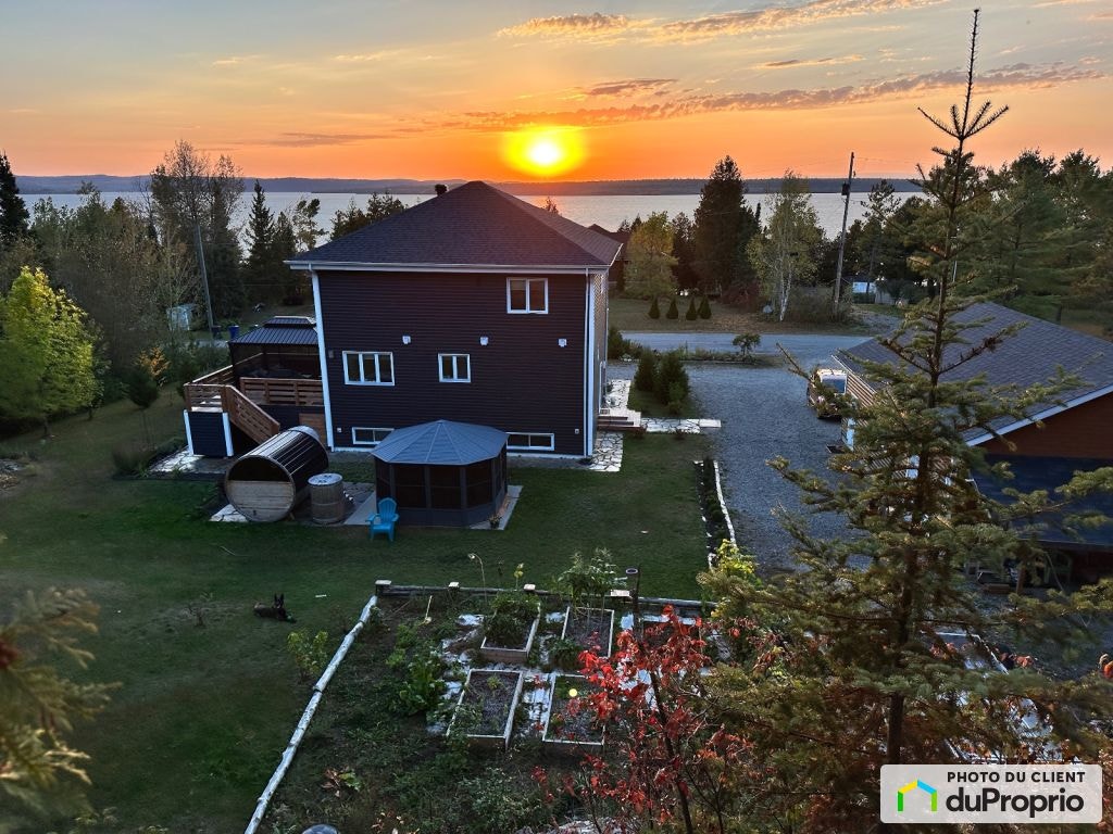 $669,000 - 2 Storey for sale in St-Bruno-de-Guigues — photo 1