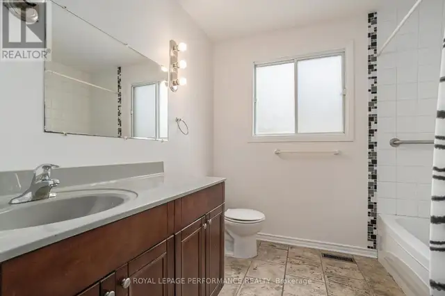 770 EASTVALE DRIVE Ottawa, Ontario in Houses for Sale in Ottawa - Image 17