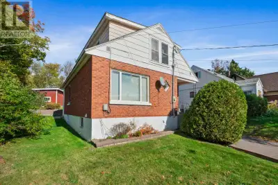 Welcome to 34 Elliot Road, a charming brick 1.5-storey home located in Sault Ste. Marie West End. Pr...