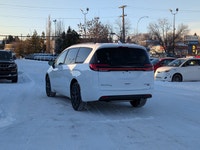 The 2026 Chrysler Pacifica Limited combines premium style, advanced technology, and family-focused v... (image 3)
