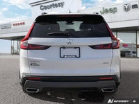 Don't miss your chance to own a pristine, nearly new CR-V! Sourced from Honda Financial Services, th... (image 4)