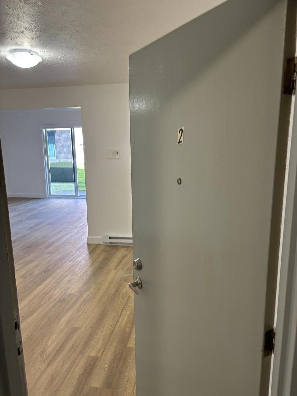 4 1/2 rénové à louer marieville — photo 1