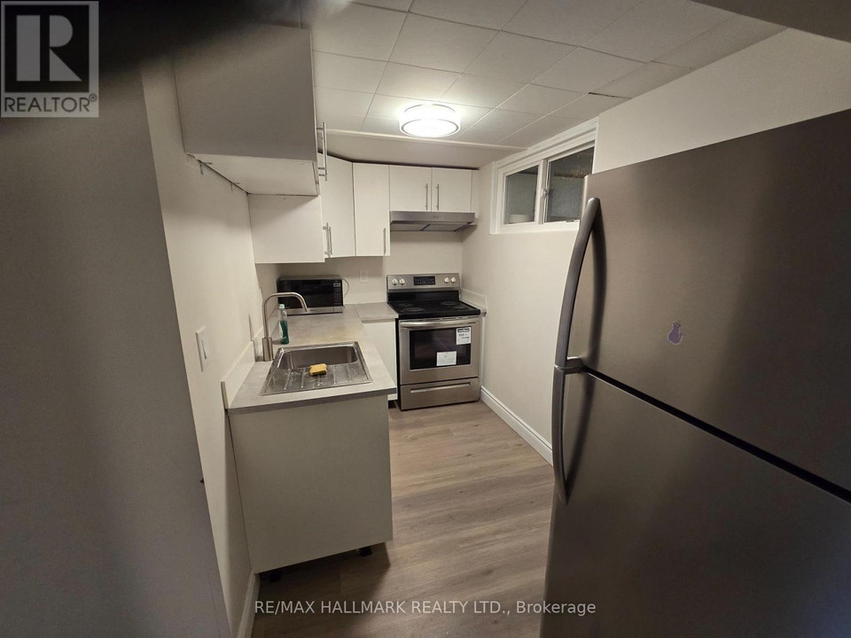 211 NORFOLK AVENUE Richmond Hill (Harding), Ontario 4
