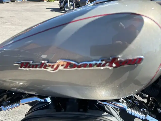2007 Harley-Davidson Sportster ~ SPORTSTER XL1200 CUSTOM ~ COOL  in Street, Cruisers & Choppers in City of Toronto - Image 31