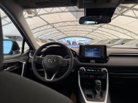 The 2022 Toyota RAV4 XLE Canada serves as the balanced mid-range option in the RAV4 lineup, blending... (image 9)
