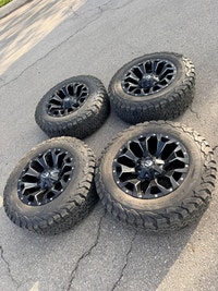 255/70/18 fuel assault 5x127 Bfgoodrich ko2 jeep wrangler rubico Mississauga / Peel Region Toronto (GTA) Preview