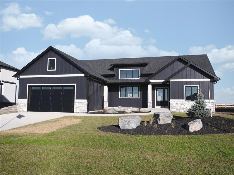 412 Grande Pointe Meadows Boulevard Grande Pointe, Manitoba Houses