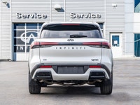 2025 INFINITI QX60 LUXE BLACK EDITION | NO NEW CAR FEES | DEALER SERVICE DEMO | Majestic White/Black... (image 5)