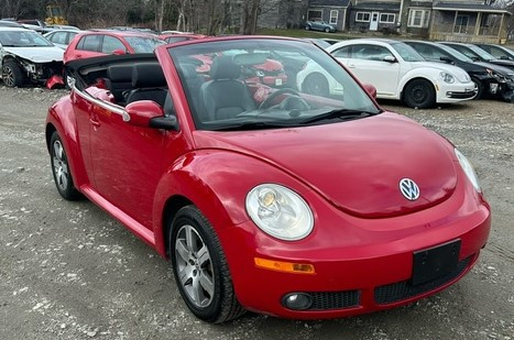 2006 Volkswagen Beetle Convertible ONLY $SOLD MIKES AUTO in Cars & Trucks in Yarmouth - Image 2
