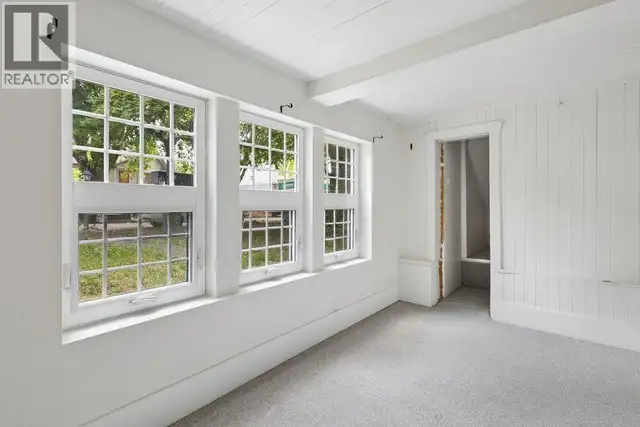 Ground level 3229 W 11TH AVENUE Vancouver, British Columbia in Long Term Rentals in Vancouver - Image 11