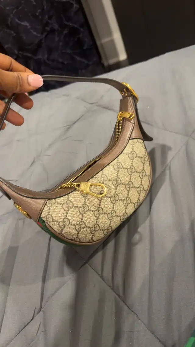 Authentic Gucci Ophidia bag in Women's - Bags & Wallets in City of Toronto - Image 5
