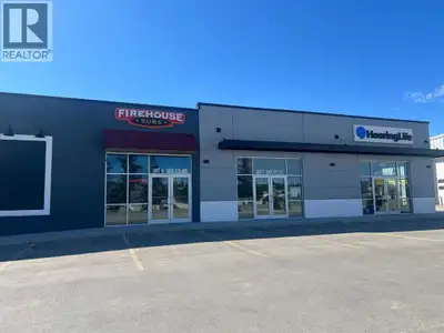 Yellowhead Commons offers an excellent opportunity to locate your business in a highly visible locat...