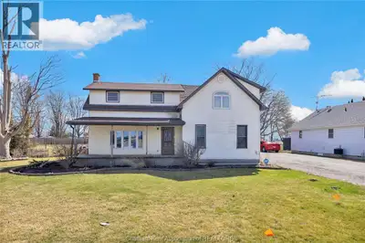 Looking for a 4 bedroom home? Look no further! Located on the outskirts of Tilbury, this home featur...