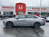 Navigate with confidence and comfort in the 2023 Hyundai Elantra Preferred. This stunning Fluid Meta... (image 5)