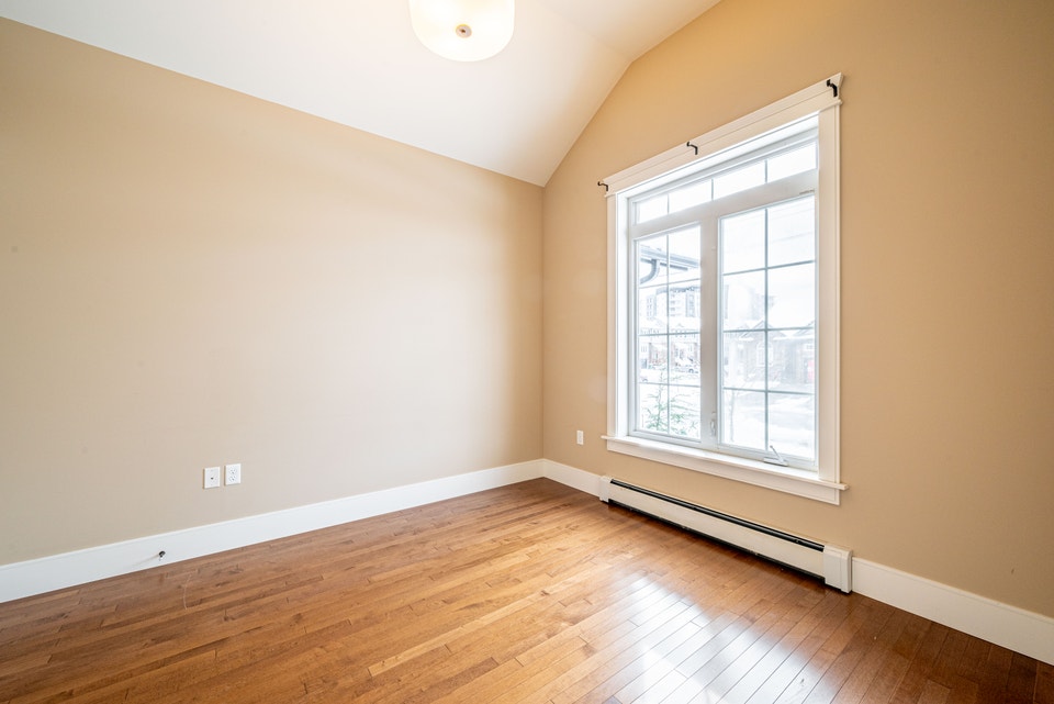 Executive Bedford Townhouse for Rent 4
