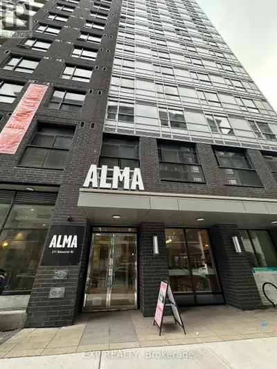 908 - 211 BESSERER STREET Ottawa, Ontario