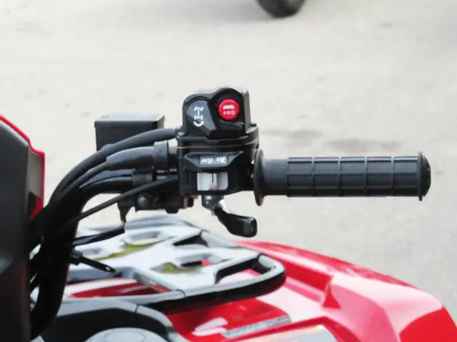 2026 Honda Rubicon 520 DCT IRS EPS in ATVs in Cambridge - Image 14