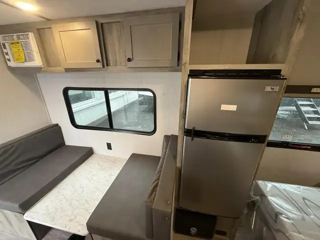 2026 Sunset Park RV Sunlite Limited 19RB in Travel Trailers & Campers in Longueuil / South Shore - Image 9
