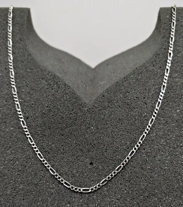 Silver Figaro Chain in Jewellery & Watches in Calgary - Image 2