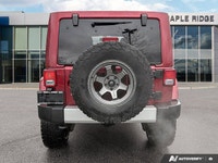 HEATED FRONT SEATS DEEP CHERRY RED CRYSTAL PEARL BLACK INTERIOR CLOTH SEATS ANTI-SPIN REAR DIFFERENT... (image 3)