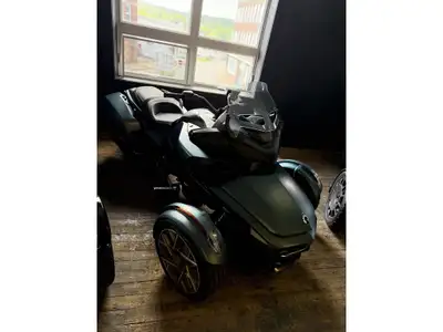 Come visit us at Adventure Motors!! 2026 Can-Am Spyder F3-T +PDI & Freight As low as $92 weekly O.A....