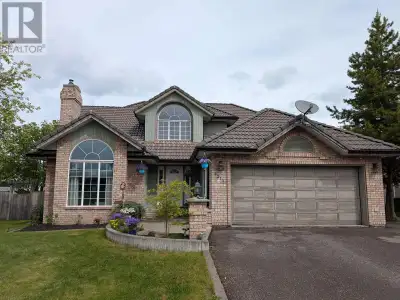 Quality custom built executive home with many upgrades in the past 7 years. This home is bright and...
