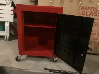Small metal cabinet like new, View more