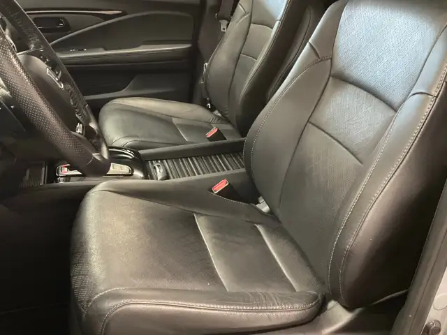 2023 Honda Passport Touring Touring AWD in Cars & Trucks in Lethbridge - Image 12