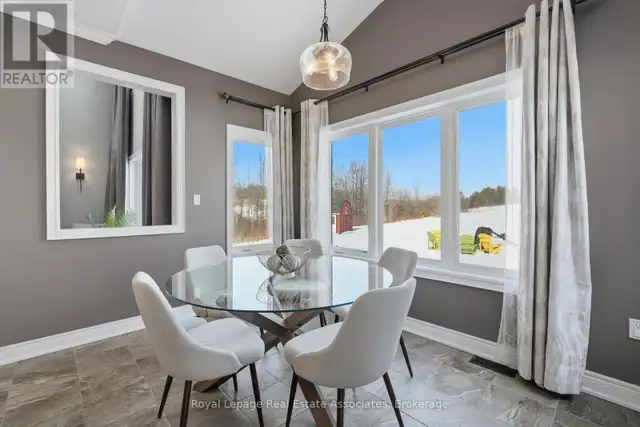 100 CHESSWOOD TRAIL Hamilton, Ontario in Houses for Sale in Oakville / Halton Region - Image 19