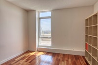 Semi-renovated Akelius three bedroom apartment for rent. Located near Atwater in the Little Burgundy... (image 7)