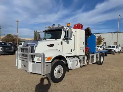 2015 Peterbilt PB348, Paccar PX-9 (300 Hp) Diesel, Allison 3500RDS Auto, Sleeper, 190,732 km & 4988...