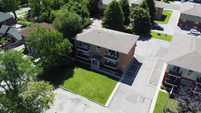 Quiet adult building, centrally located with easy access to shops, restaurants, and public transit....