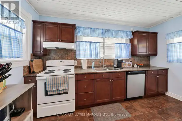 335 FIFTH STREET E Cornwall, Ontario in Houses for Sale in Cornwall - Image 6