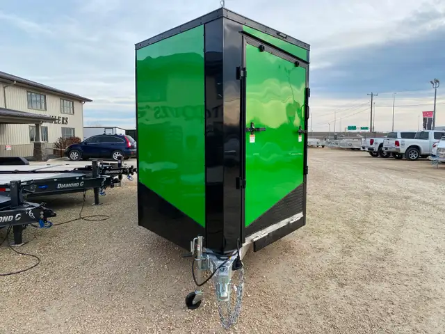 2026 AmeraLite 7.5' x 23' x 84" V-Nose Snowmobile Trailer in Cargo & Utility Trailers in Regina - Image 8