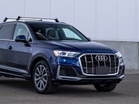 CARGET AUTOMOTIVE is thrilled to offer this 2021 Audi Q7 Progressiv, a refined three-row luxury SUV... (image 4)