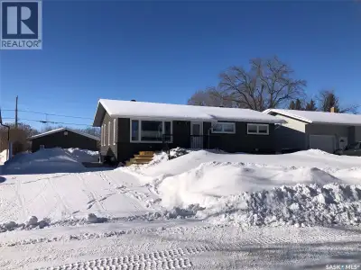 A STATE OF THE ART HOME LOCATED IN CANORA SK... Welcome to 146 Jubilee Crescent. Immaculate, move in...