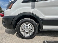 | Exterior Parking Camera Rear | Brake Assist | Electronic Stability Control | Fully Automatic Headl... (image 8)