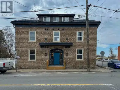 107 - 5 CLOTHIER STREET W North Grenville, Ontario