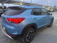 This CHEVROLET TRAILBLAZER delivers a 1.3 Liter DOHC Turbo engine powering this Automatic transmissi... (image 5)