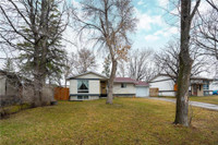 291 Risbey Crescent Winnipeg, Manitoba