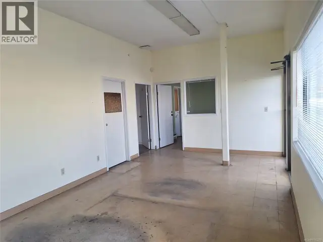 C 690 Comox Rd Nanaimo, British Columbia in Commercial & Office Space for Rent in Nanaimo - Image 4