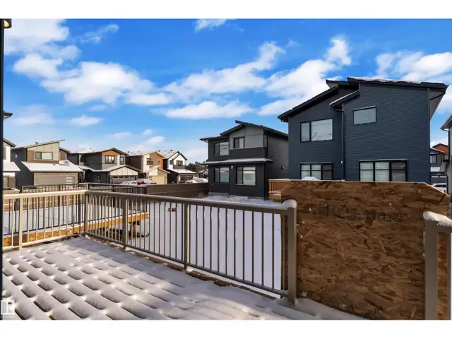 247 166 AV NE Edmonton, Alberta in Houses for Sale in Strathcona County - Image 24