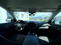 *Chevrolet Traverse | 3-Row Family SUV | Powerful V6 Performance | Top Safety Pick* If you need an S... (image 4)