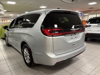 ENGINE: 3.6L PENTASTAR VVT V6 W/ESS (STD),SILVER MIST,QUICK ORDER PACKAGE 27L SELECT -inc: Engine: 3... (image 4)