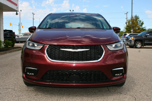 2023 Chrysler Pacifica Touring L AWD486353479528632322